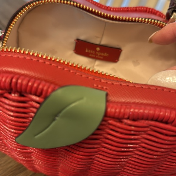 Kate Spade Honeycrips Apple Basket Crossbody Bag; EUC, Like New! - Picture 11 of 13